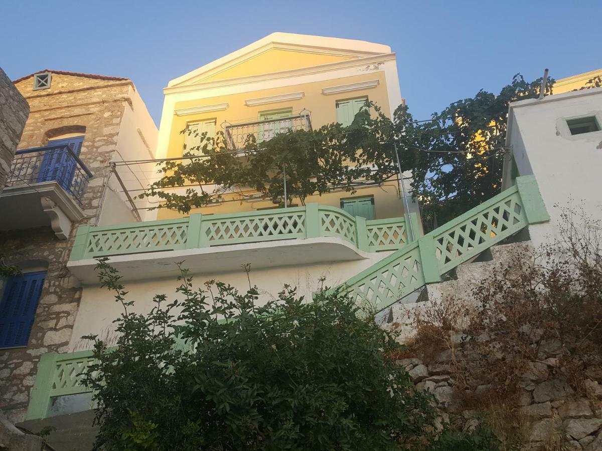 Pitini Guest House ซีมี ภายนอก รูปภาพ